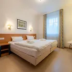 Klassik Appartement mit 1 Schlafzimmer und Balkon im Obergeschoss 107